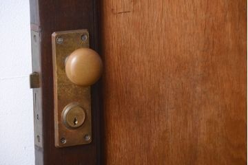 和製アンティーク　寄木細工!菱形ミラー付きの古いドア