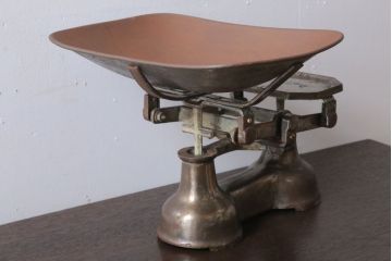 アンティーク雑貨　イギリスアンティーク　古いアイアンスケール(はかり)