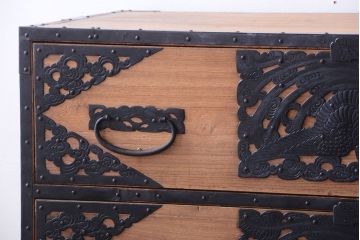 アンティーク家具　古民具・骨董　明治〜大正期　高級品!美しい金具の上質な重ね総桐佐渡箪笥(桐箪笥、桐たんす)