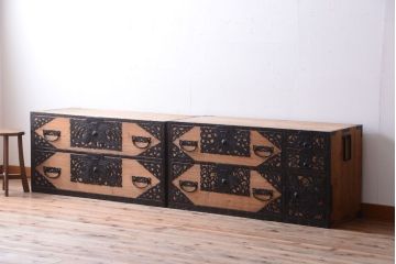 アンティーク家具　古民具・骨董　明治〜大正期　高級品!美しい金具の上質な重ね総桐佐渡箪笥(桐箪笥、桐たんす)