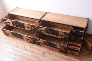 アンティーク家具　古民具・骨董　明治〜大正期　高級品!美しい金具の上質な重ね総桐佐渡箪笥(桐箪笥、桐たんす)