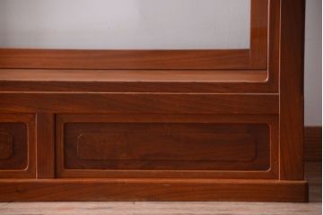 アンティーク家具　和製アンティーク　極めて珍しい逸品　上品な総欅の最高級特大ガラスケース