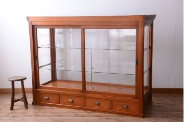 アンティーク家具　和製アンティーク　極めて珍しい逸品　上品な総欅の最高級特大ガラスケース