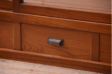 アンティーク家具　和製アンティーク　極めて珍しい逸品　上品な総欅の最高級特大ガラスケース