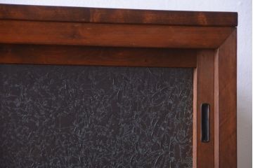 アンティーク家具　和製アンティーク　結霜ガラス入り!古い木製の水屋箪笥(収納棚・食器棚)