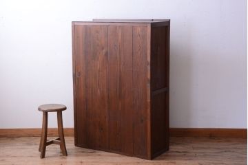 アンティーク家具　和製アンティーク　結霜ガラス入り!古い木製の水屋箪笥(収納棚・食器棚)