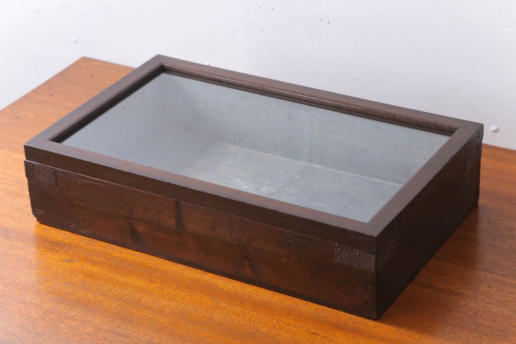 アンティーク雑貨　アンティーク　古い木製のコレクションボックス(ガラスケース)(1)