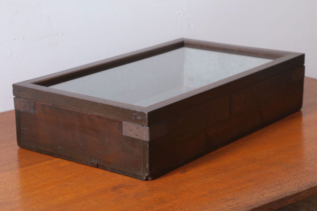 アンティーク雑貨　アンティーク　古い木製のコレクションボックス(ガラスケース)(1)