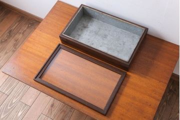 アンティーク家具　アンティーク　古い木製のコレクションボックス(2)