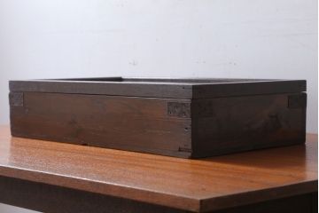 アンティーク家具　アンティーク　古い木製のコレクションボックス(2)
