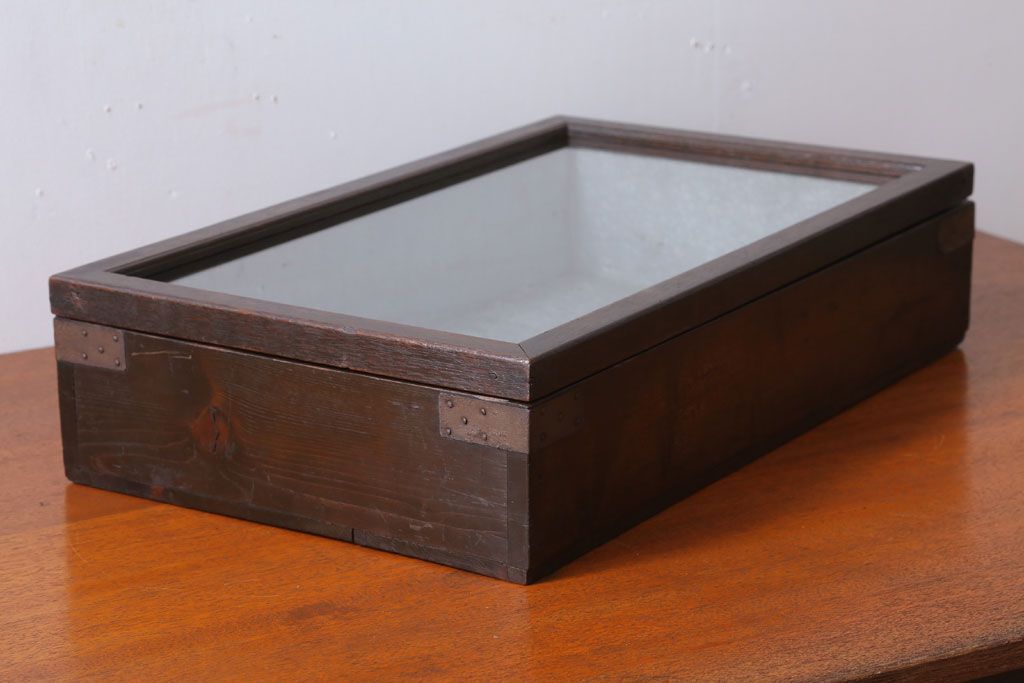 アンティーク家具　アンティーク　古い木製のコレクションボックス(3)