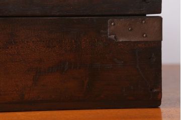 アンティーク家具　アンティーク　古い木製のコレクションボックス(3)