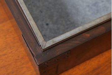 アンティーク家具　アンティーク　古い木製のコレクションボックス(3)