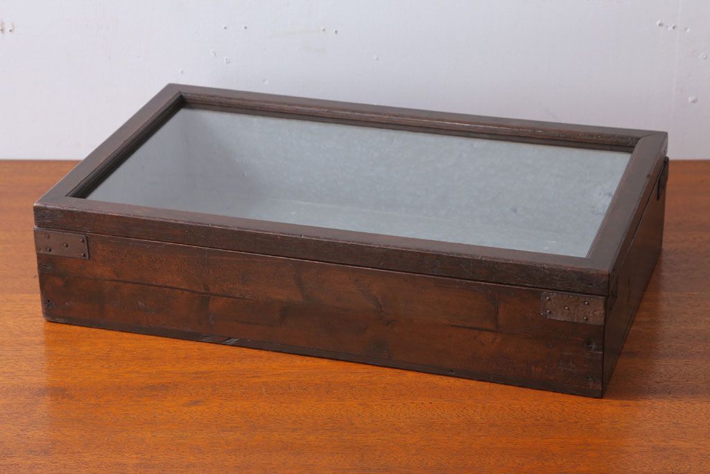 アンティーク家具　アンティーク　古い木製のコレクションボックス(3)