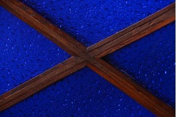 大正ロマン　当時物色ガラス!総欅材のアンティーク明り取り(2)