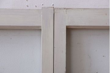 アンティークペイント　レトロな小さいガラス戸2枚セット(窓)