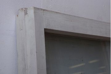 アンティークペイント　レトロな小さいガラス戸2枚セット(窓)