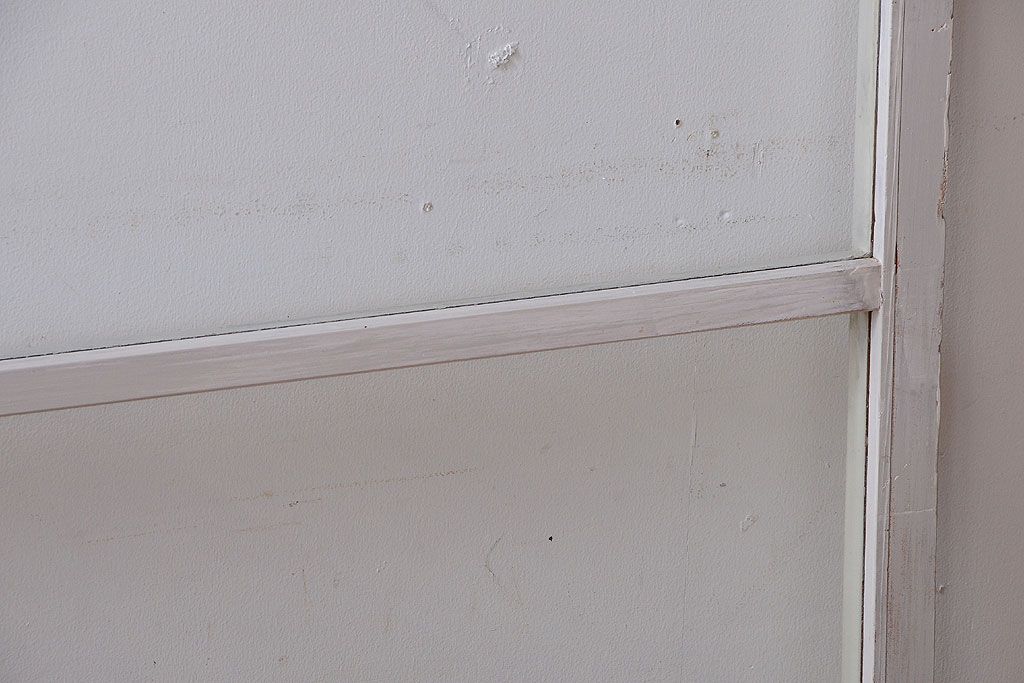 アンティークペイント　レトロな小さいガラス戸2枚セット(窓)