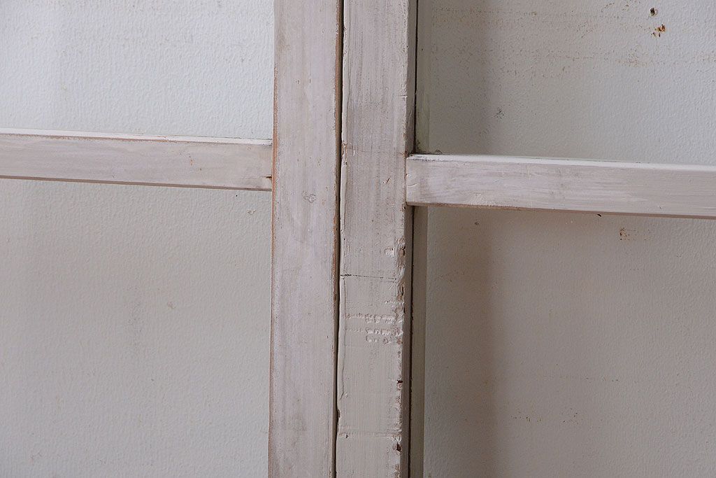 アンティークペイント　レトロな小さいガラス戸2枚セット(窓)