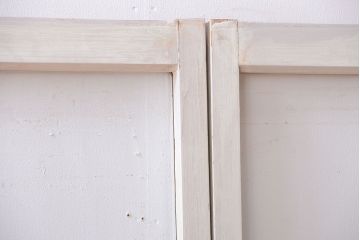 アンティークペイント　レトロな小さいガラス戸4枚セット(窓)