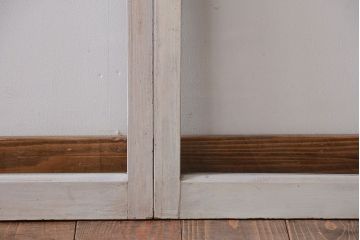 アンティークペイント　レトロな小さいガラス戸4枚セット(窓)