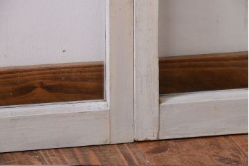 アンティークペイント　レトロな小さいガラス戸4枚セット(窓)