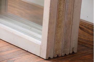 アンティークペイント　レトロな小さいガラス戸4枚セット(窓)