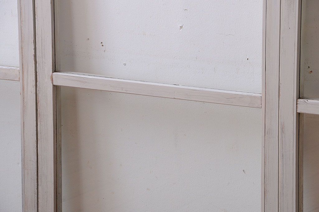 アンティークペイント　レトロな小さいガラス戸4枚セット(窓)