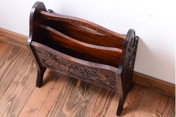 中古　民芸家具　軽井沢彫りのマガジンラック