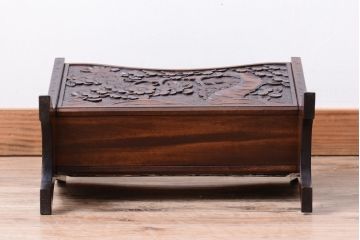 中古　民芸家具　軽井沢彫りのマガジンラック