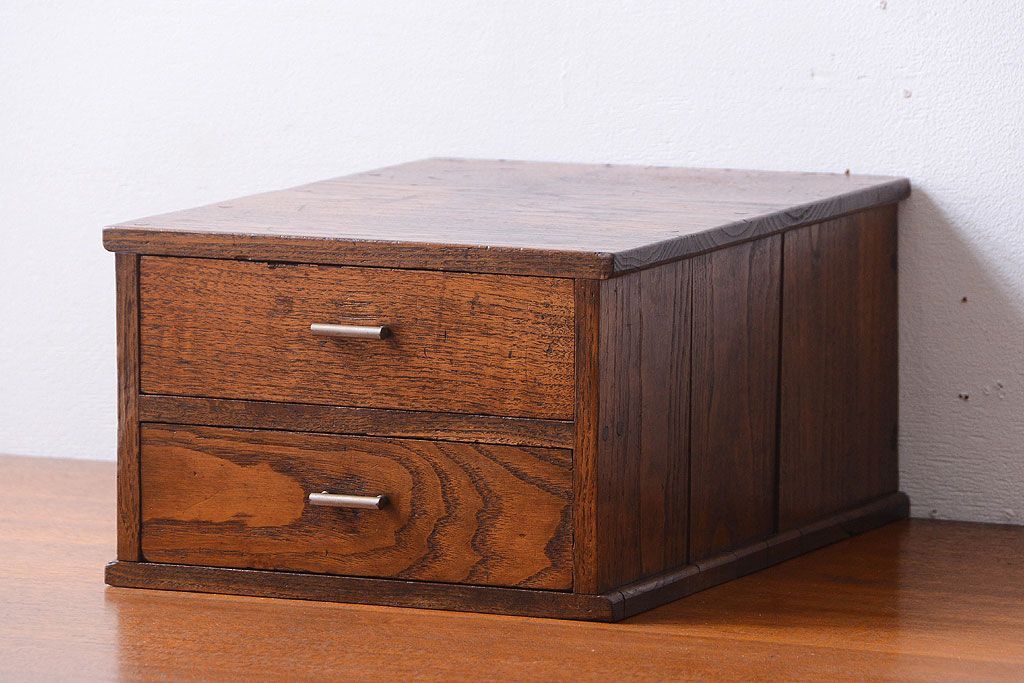 アンティーク家具　和製アンティーク　古い木の2杯小引き出し