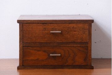 アンティーク家具　和製アンティーク　古い木の2杯小引き出し