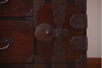 アンティーク家具　古民具・骨董　明治〜大正　前面栗材!アンティーク最上箪笥(2)