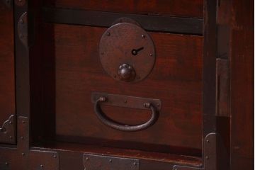 アンティーク家具　古民具・骨董　明治〜大正　前面栗材!アンティーク最上箪笥(2)