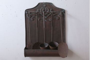 アンティーク雑貨　イギリスアンティーク　銅のキッチンツールとハンギングラック(レードルラック)