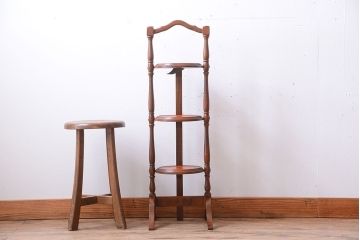 アンティーク家具　イギリスアンティーク　ウォールナット材の折り畳み式ケーキスタンド(2)