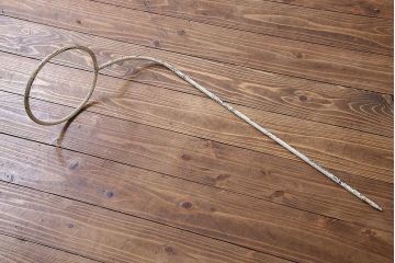 アンティーク家具　イギリスアンティーク　アイアン製　シャビーな風合いのフォールディングベビーベッド