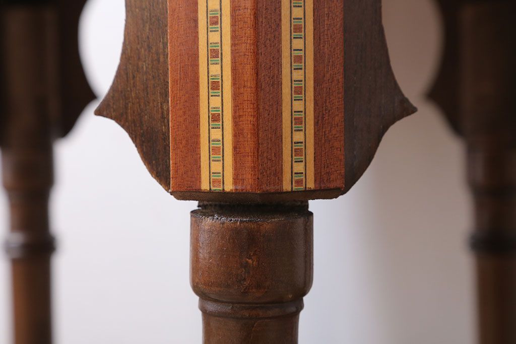 アンティーク雑貨　中古　アジアンテイスト　小物収納付き!サイドテーブル