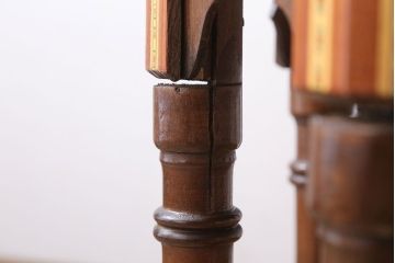 アンティーク雑貨　中古　アジアンテイスト　小物収納付き!サイドテーブル