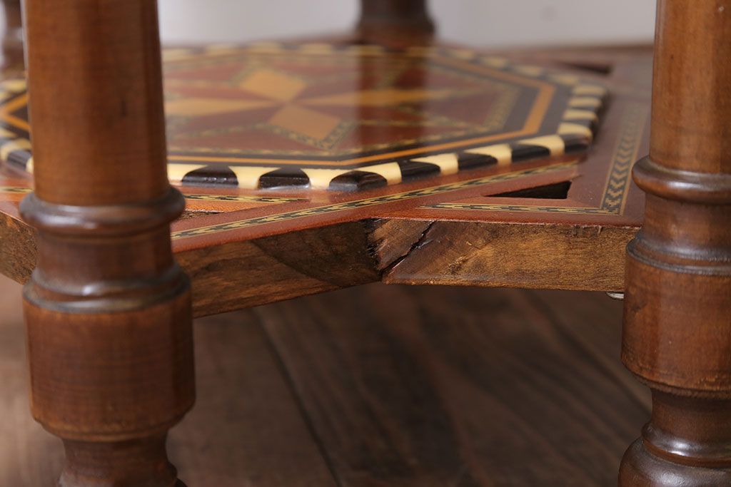 アンティーク雑貨　中古　アジアンテイスト　小物収納付き!サイドテーブル