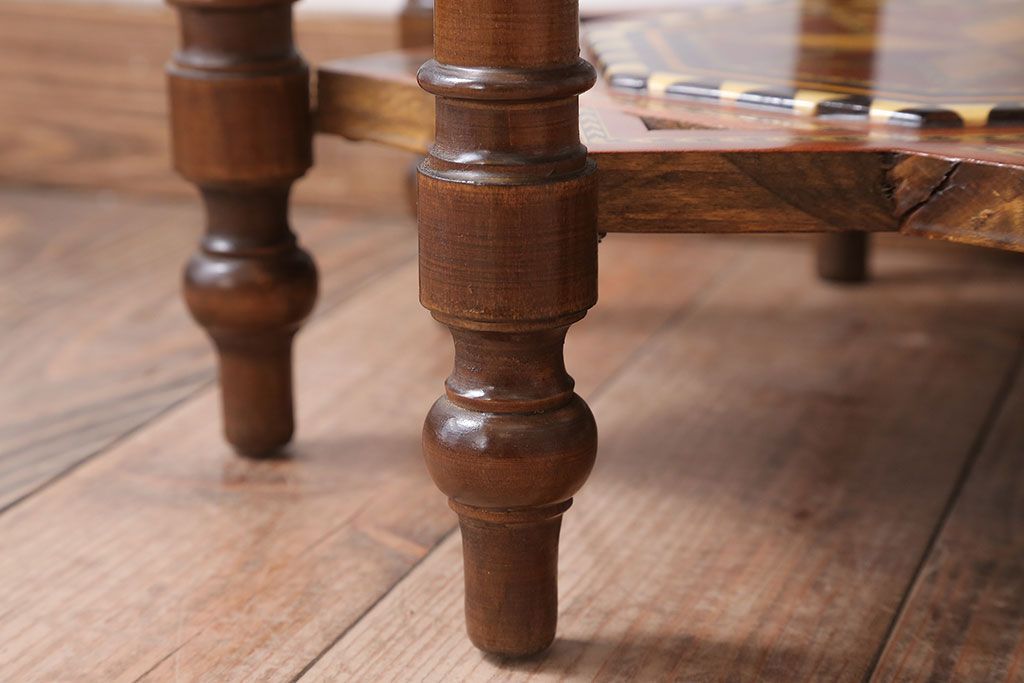 アンティーク雑貨　中古　アジアンテイスト　小物収納付き!サイドテーブル