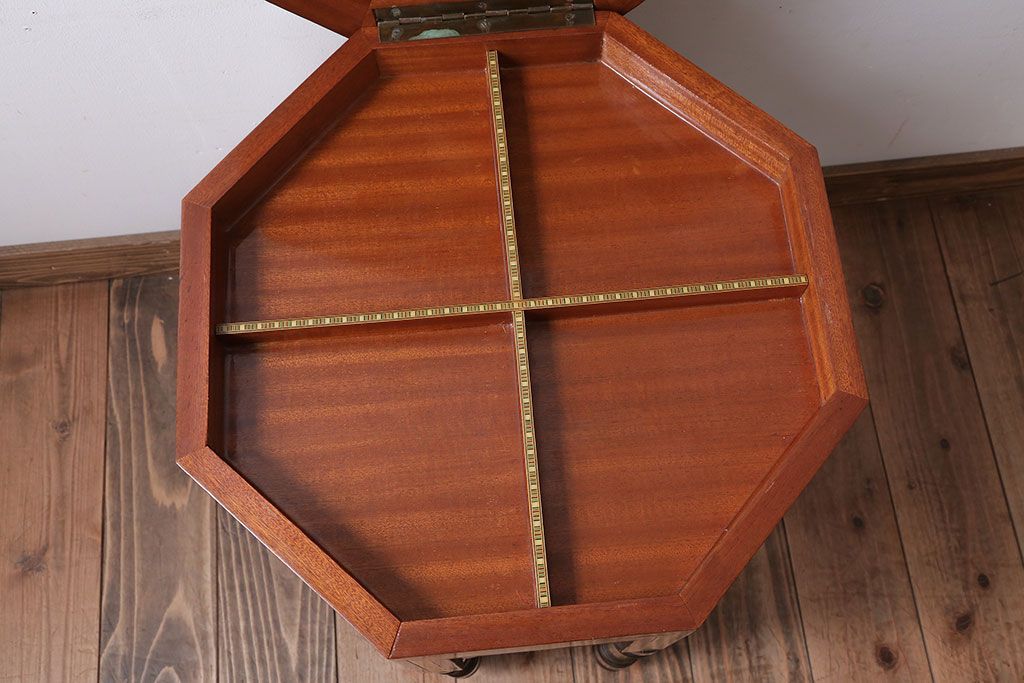 アンティーク雑貨　中古　アジアンテイスト　小物収納付き!サイドテーブル