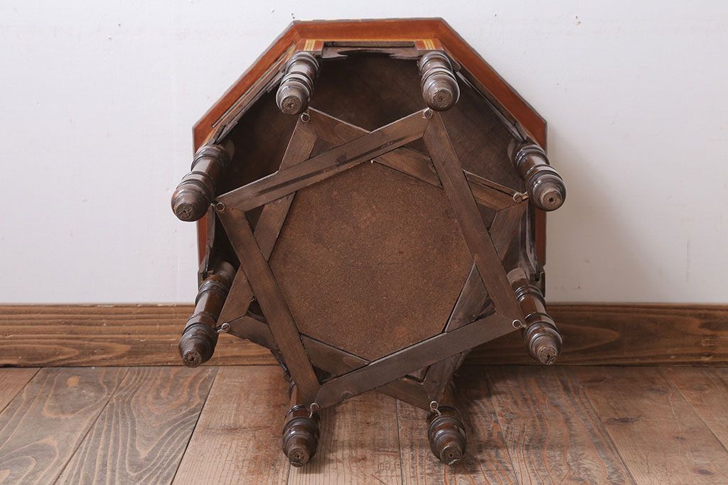 アンティーク雑貨　中古　アジアンテイスト　小物収納付き!サイドテーブル