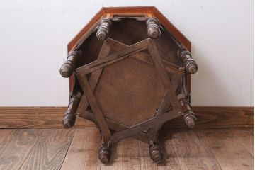 アンティーク雑貨　中古　アジアンテイスト　小物収納付き!サイドテーブル