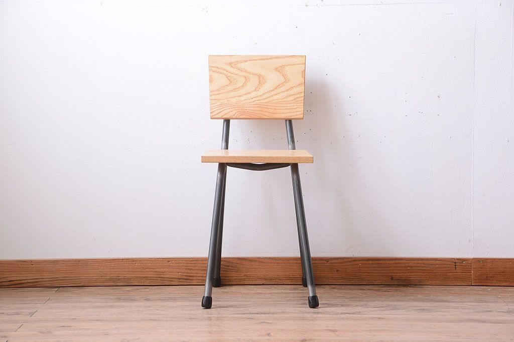 ラフジュ工房オリジナル　小ぶりなアイアンレッグチェア(1)