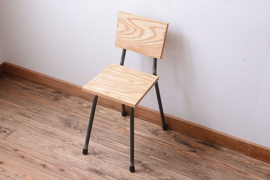 ラフジュ工房オリジナル　小ぶりなアイアンレッグチェア(1)