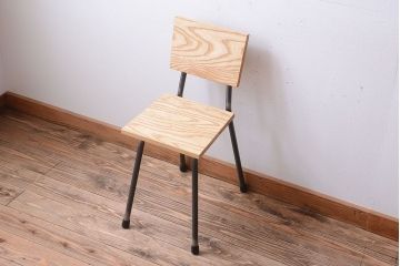 ラフジュ工房オリジナル　小ぶりなアイアンレッグチェア(1)