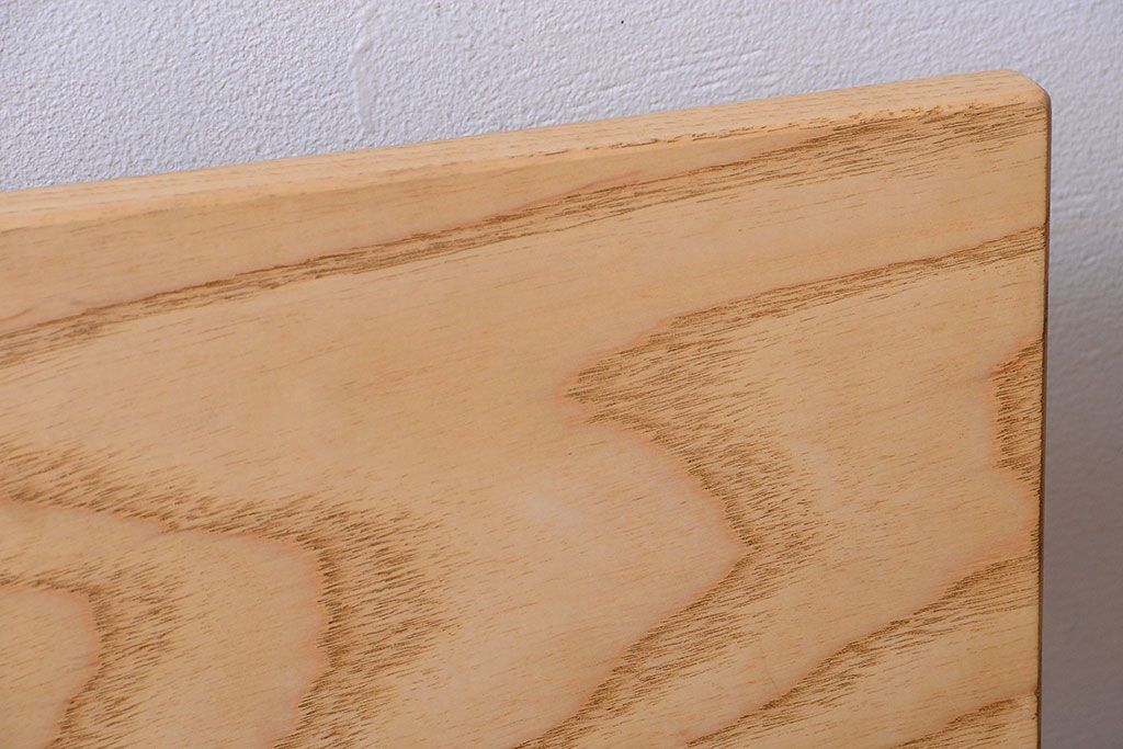 ラフジュ工房オリジナル　小ぶりなアイアンレッグチェア(1)