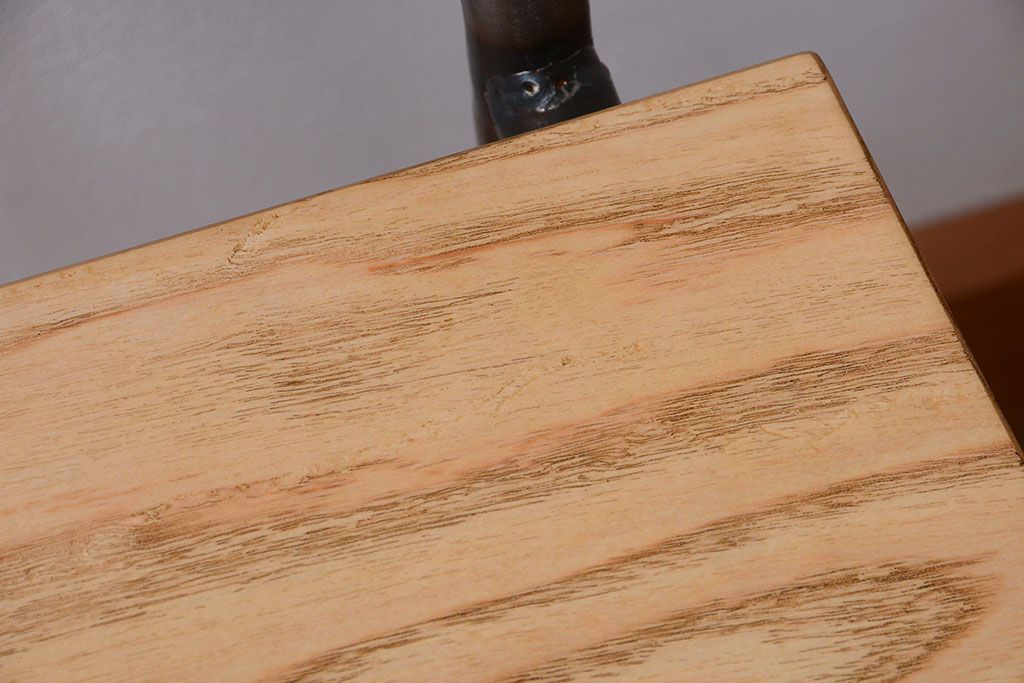 ラフジュ工房オリジナル　小ぶりなアイアンレッグチェア(1)