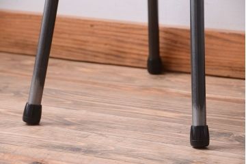 ラフジュ工房オリジナル　小ぶりなアイアンレッグチェア(1)